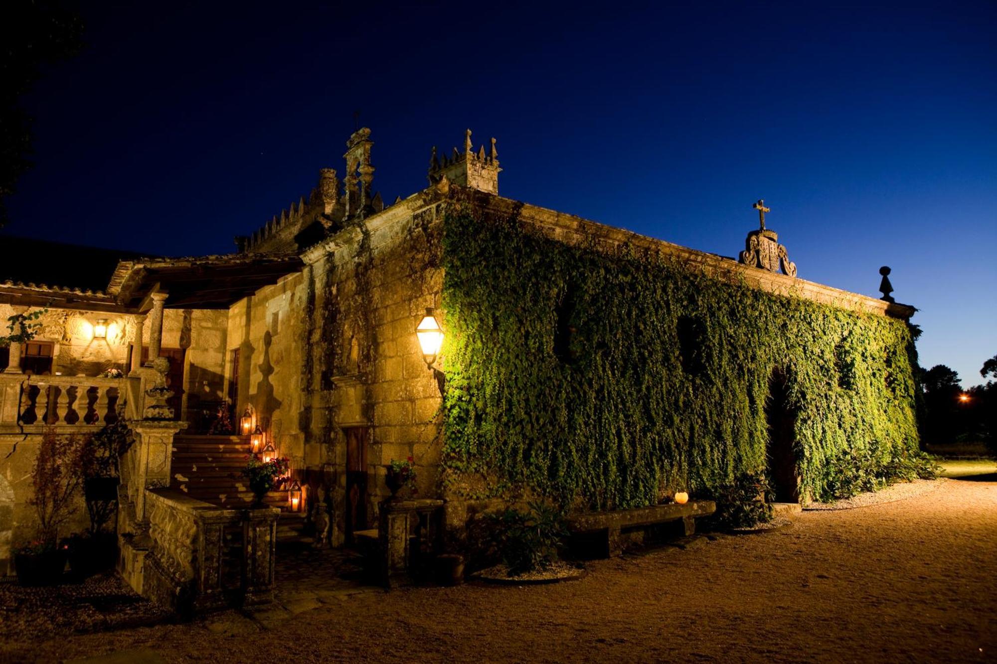 Pazo Da Touza Guest House นีกรัน ภายนอก รูปภาพ