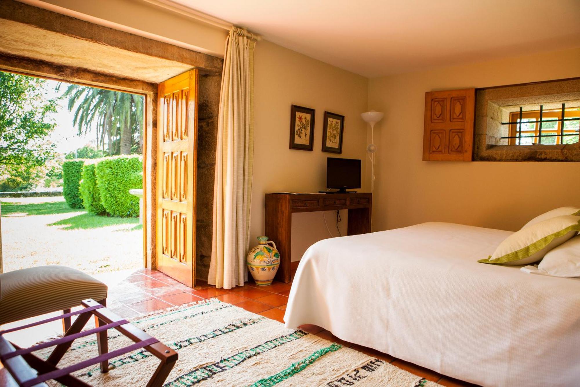 Pazo Da Touza Guest House นีกรัน ภายนอก รูปภาพ
